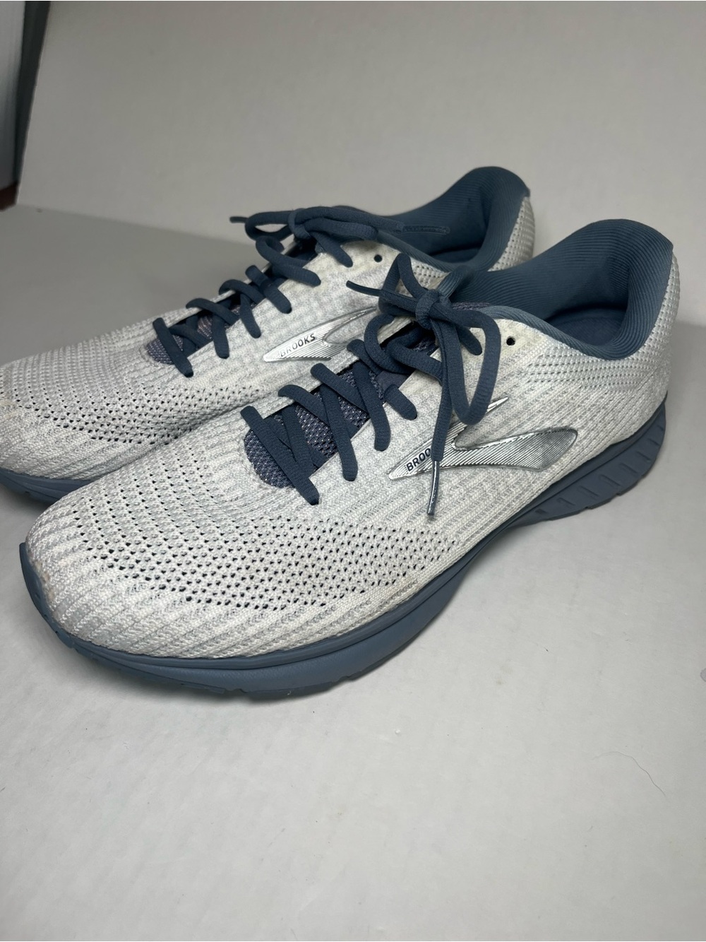 Brooks Men's Athletic Running Shoes — White and Blue Gray
